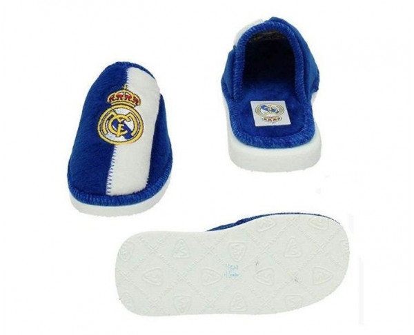 Zapatillas Real Madrid de peluche andar por casa